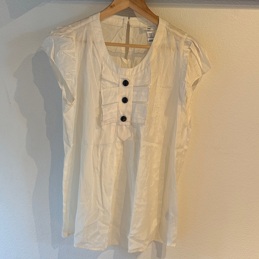H&M Tux Placket Cream Button-Accent Cap Sleeve Blouse, Size 16, Runs Small